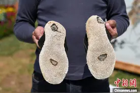 特写：袁隆平墓前遗物中的节俭与爱情图片