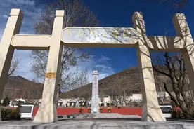 新华全媒+｜铮铮铁骨铸丰碑——西藏烈士陵园里的清明瞻思图片
