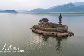 鄱阳湖水位上涨 落星墩没入水中图片