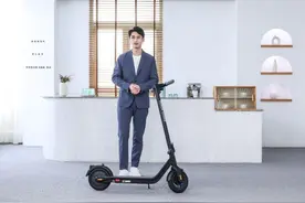 打造酷炫潮玩骑行新体验，“荣耀亲选”电动滑板车正式发布图片