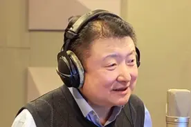 艺起前行｜上译厂厂长刘风朗诵抗疫诗歌《挺立！上海！》图片