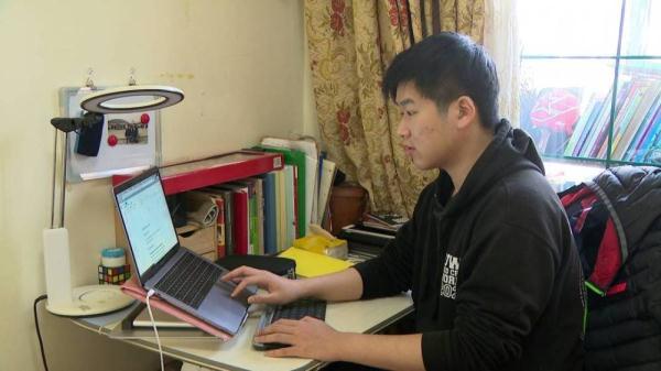 太励志！19岁听障男孩被世界名校录取……