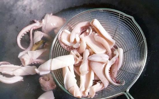 无论炖什么肉，牢记这2句口诀，很多人不懂，难怪肉老汤不鲜