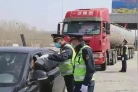 山东省高速公路收费站、服务区全部“应开尽开”图片