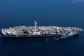 美国核航母时隔4年再次现身日本海图片