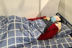 进舱日记③：“看见”方舱十二时辰，原来最像“病人”的是我图片
