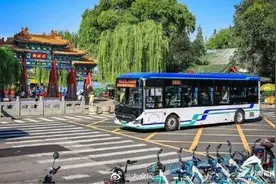 注意！济南未进行信息登记的公交卡4月21日起将无法使用乘车图片