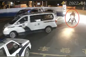 因纠纷被民警劝离，醉酒男子气到开车追去派出所图片