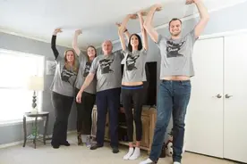 “世界最高家庭”人均身高逾203厘米图片