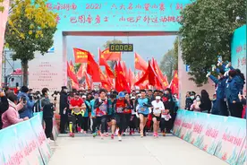 白银赛悲剧后，越野跑这一年：跑者仓皇图片