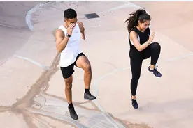 50岁穿羽绒服健身，刘畊宏一天涨粉百万，经纪人：不到1000万不发朋友圈图片