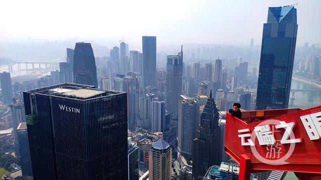 摄影师 吕忠民 