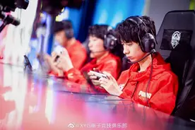 KPL封面观察｜XYG最早锁定胜者组“整整齐齐”的两个版本战队均在S组图片