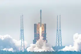 每日一词∣世界一流航天发射场 world-leading spacecraft launch site图片
