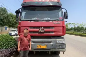 准驾不符开货车，交警：依法处罚！ |“身边人身边事”警示行动图片