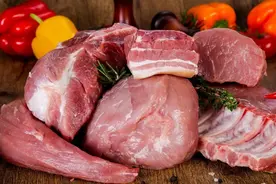 买回来的鲜肉，能在冰箱冷冻多久？解冻肉最好用水泡？居家隔离、囤货的人必看图片