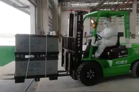 上汽宣布集团开始采取单班工作制，“沪产”汽车加快复工复产图片