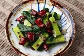 宅家学厨丨15道黄瓜的家常做法，清爽可口，做法简单图片