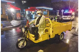 重返“火线”，这位社区老书记为何让人心安图片