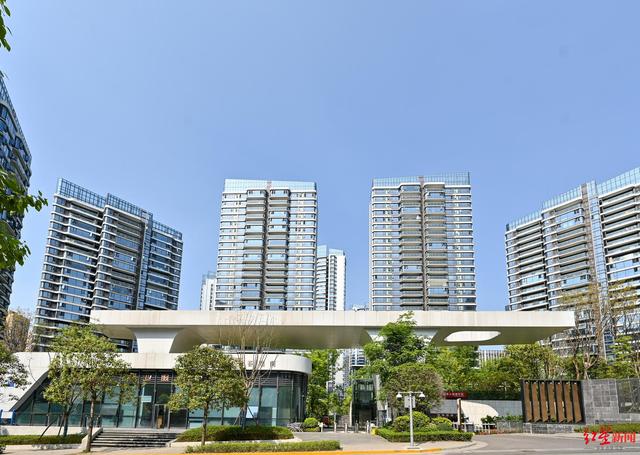 与成都，向未来｜首个人才公寓项目入住者杨健：自从到了成都，幸福节奏越来越快