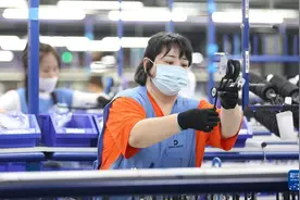 鞍山有序复工复产 努力将疫情影响降到最低图片