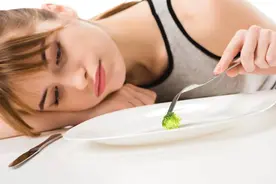 胃不好的人，少碰3果、不饮2水、常喝1粥！不想毁胃伤脾、胃烂成渣，赶紧照做图片