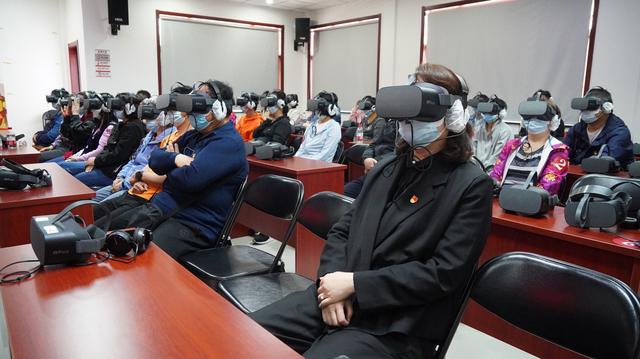 ʽѼʹݵ籨ͷɫһ