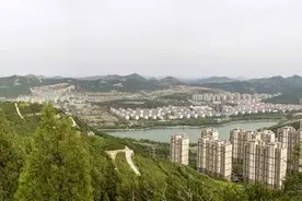 济南有个转山山体公园，景色美如画图片