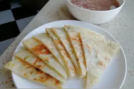 ​简单葱油饼，上班族必备快手早餐图片