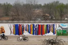 被艺术改变的村庄图片