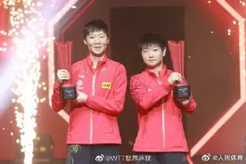 王曼昱孙颖莎女双世界排名第一图片