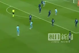 100亿巅峰对决！本泽马梅开二度难救主图片