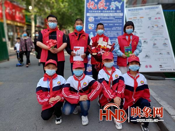 �¾��Ͷ��� �Ͷ�����١���פ�����е�ʮ��Сѧ��չ����һ �Ͷ���������ϵ�л