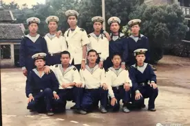 这个退伍老兵，把双胞胎儿子都送进了部队……图片