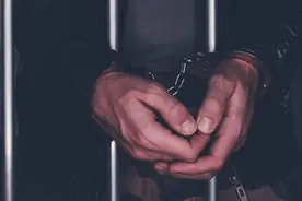 印度裔男子谎报接种新冠疫苗 新加坡法院判处5天拘禁图片