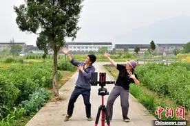 浙江温州夫妻一支网红舞跳出“致富经”图片