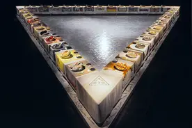 从朱迪·芝加哥和布尔乔亚开始，走进女性艺术的“晚宴”图片