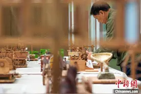 重庆七旬老人再现《天工开物》古科技工具图片