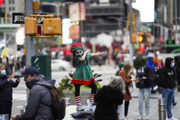 ���������ι��Ͷ��ڣ�С��Ϊ�����̵�