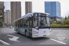 吉镜头丨五月第一天长春市内公交车有序运营图片