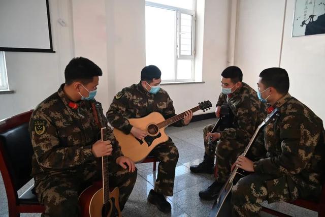 ���조��һ������Ӫ�Ļ�����ʷ׳�