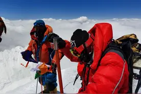 追光｜这个五次登顶珠峰的山里娃，下一个目标是读博图片