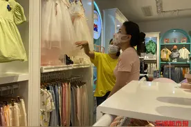 多家服装品牌业绩下滑，童装市场成“香馍馍”图片