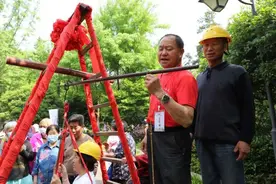 写点生活｜立夏＂秤称人”习俗图片