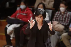 90后指挥家赖嘉静：这份职业需要事无巨细的努力图片