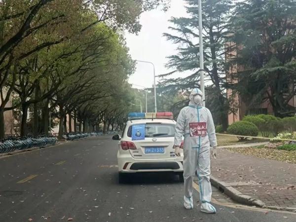 逆袭！安保员考取上海交大硕士，背后故事太励志了