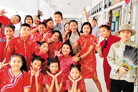 三尺讲台 桃李天下图片