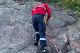 温州一女子爬山不慎坠崖身亡，救援队：步道陡峭避免观景拍照分神图片