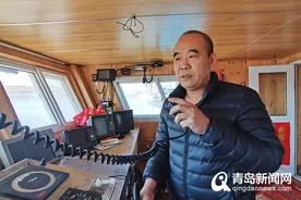 山东好人！青岛老船长以命相搏 惊涛骇浪中勇救7人图片