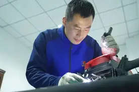 奋斗者 正青春 | 甘肃青年五四奖章获得者王旺军：用坚定的意志筑起一道坚不可摧的橙色生命防线图片